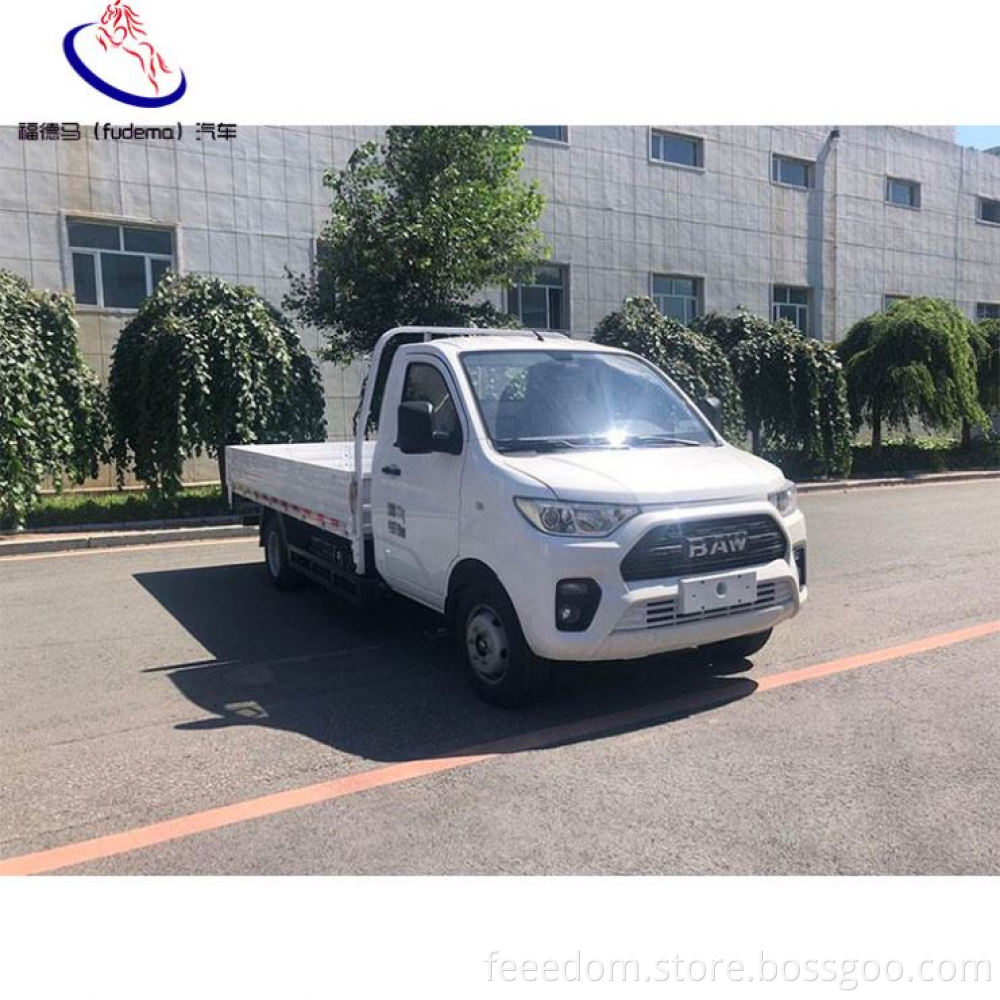 Performance High Quality Whale Card T7ev High-Capacity Electric Vehicle 2-Door 2-Seater Electric Van